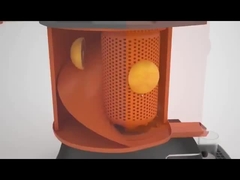 Mesin penjual jus jeruk yang baru dibuat dengan pembaca kartu dan layar sentuh untuk mal