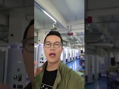 Mesin penjual makanan cepat saji yang praktis dengan microwave