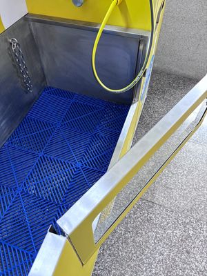 Hygienic Dog Washing At Your Fingertips Sesuaikan mesin penjual otomatis W2000*D663*H1800 Mm Dengan Pilihan Sampo